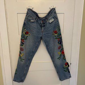 Patterned jeans